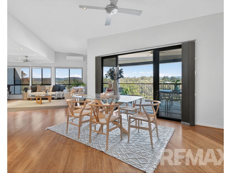 18 Alberic Court, Eatons Hill QLD 4037