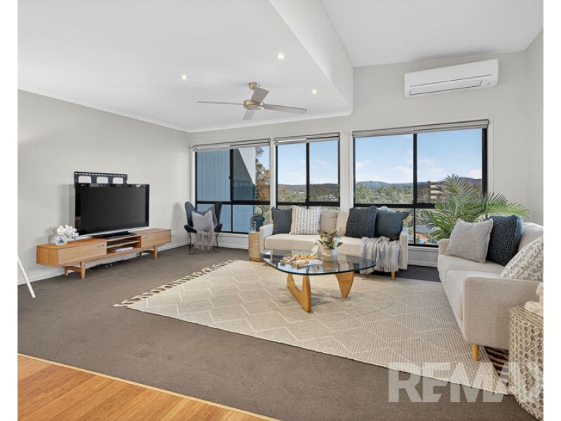 18 Alberic Court, Eatons Hill QLD 4037