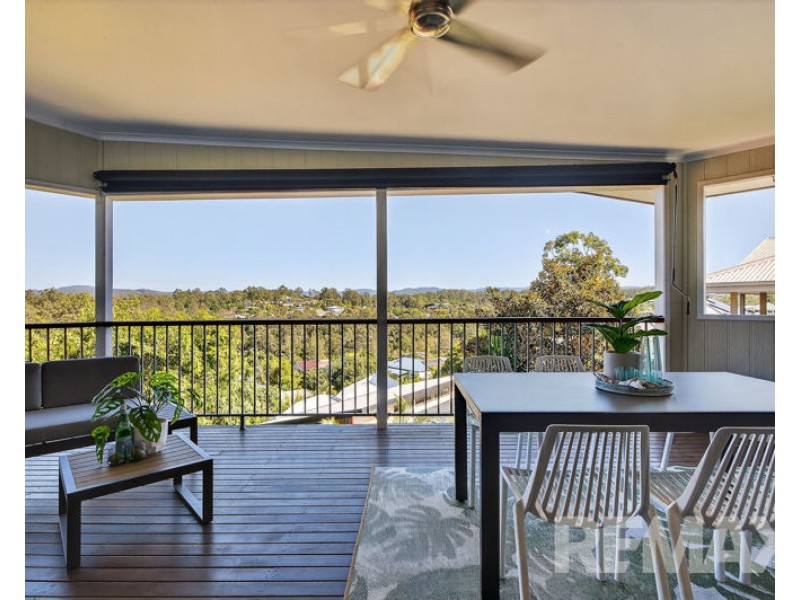 18 Alberic Court, Eatons Hill QLD 4037