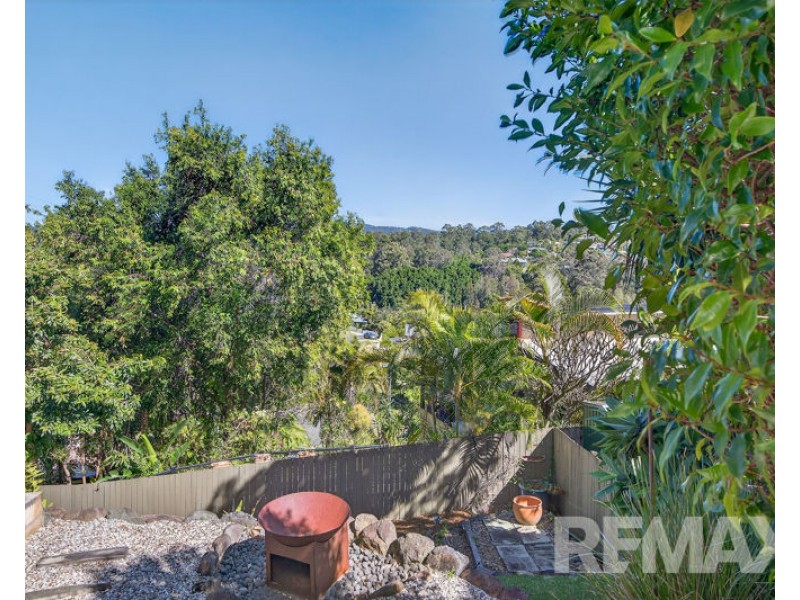 18 Alberic Court, Eatons Hill QLD 4037