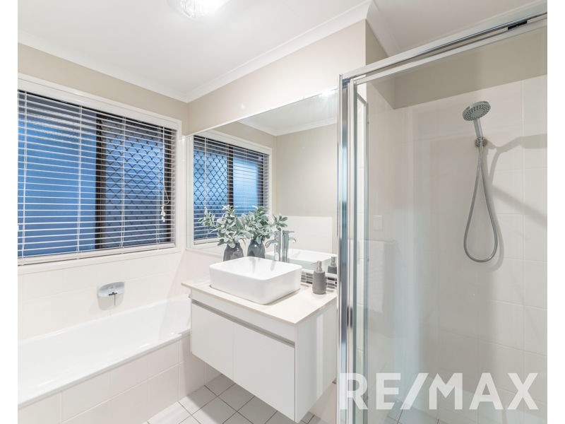 92 Thiess Drive, Albany Creek QLD 4035