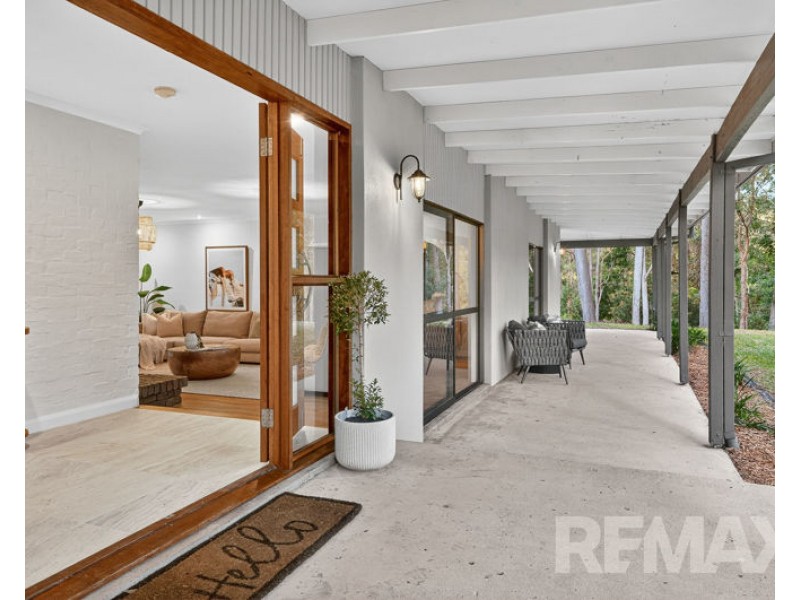 4 McCartney Court, Cashmere QLD 4500