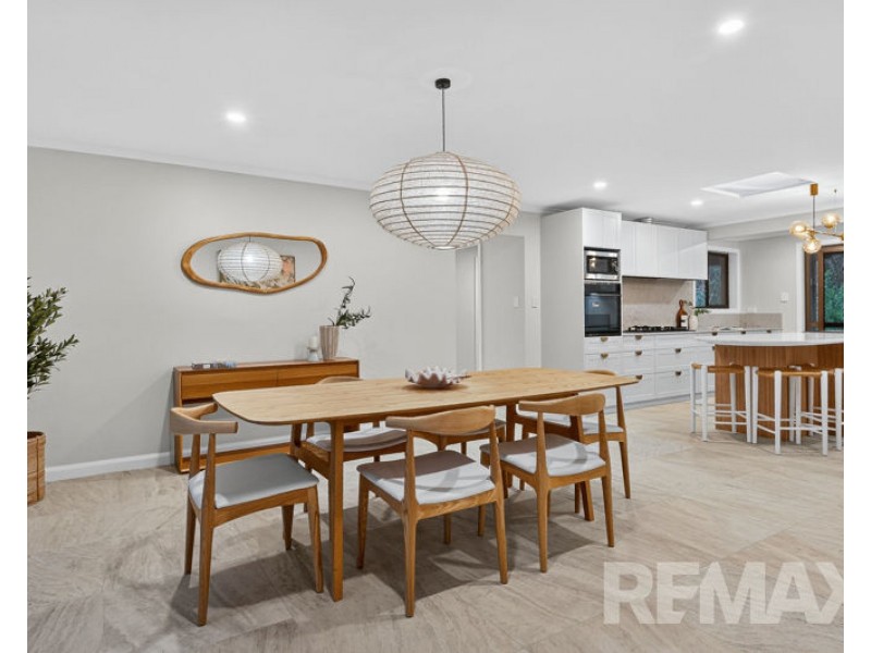 4 McCartney Court, Cashmere QLD 4500