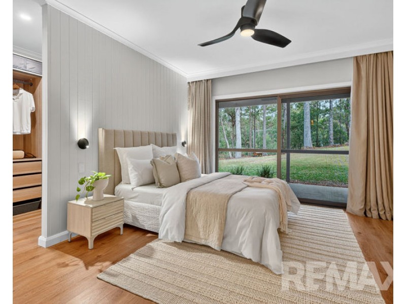 4 McCartney Court, Cashmere QLD 4500