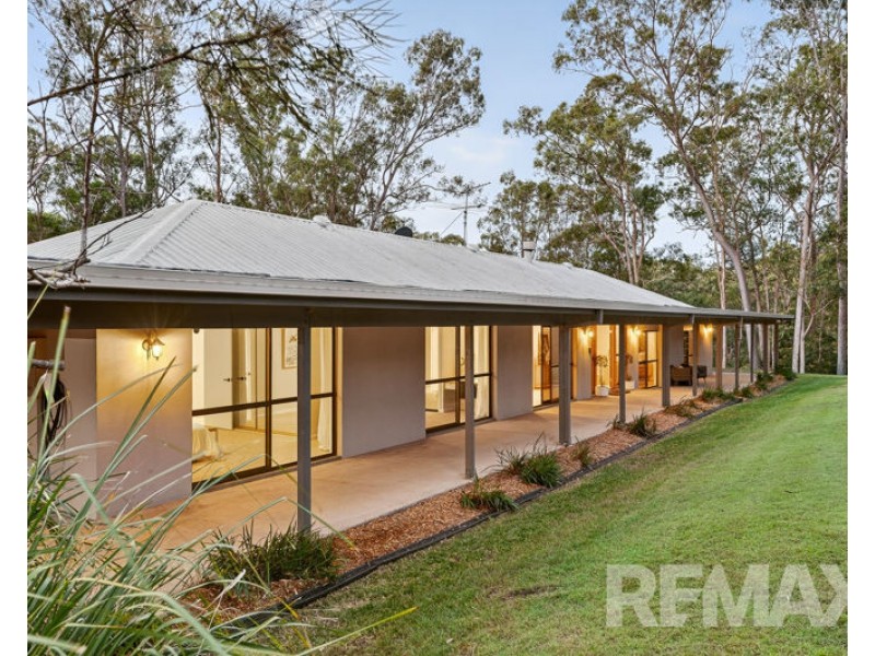 4 McCartney Court, Cashmere QLD 4500