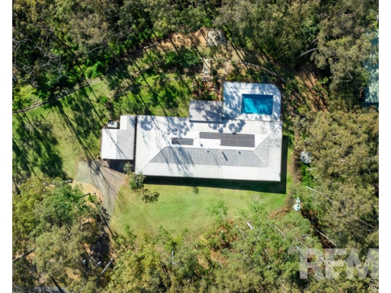4 McCartney Court, Cashmere QLD 4500