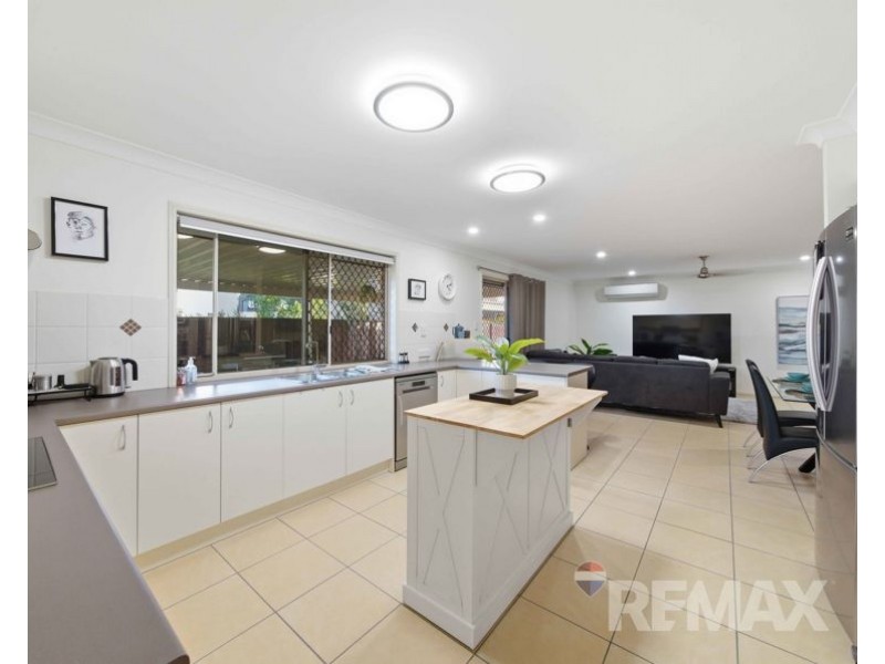 11 Max Court, Albany Creek QLD 4035