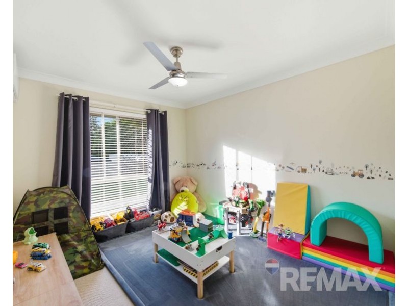 11 Max Court, Albany Creek QLD 4035