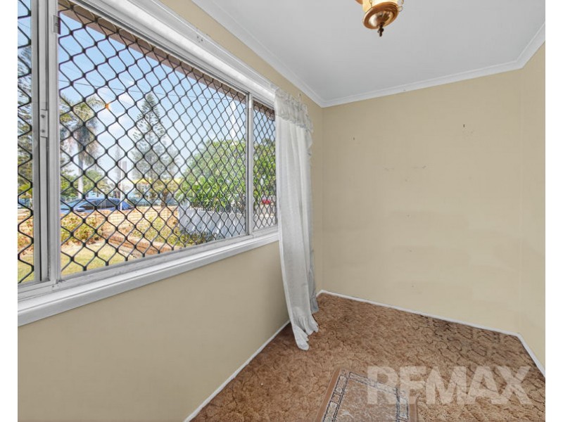 11 Marine Parade, Redcliffe QLD 4020