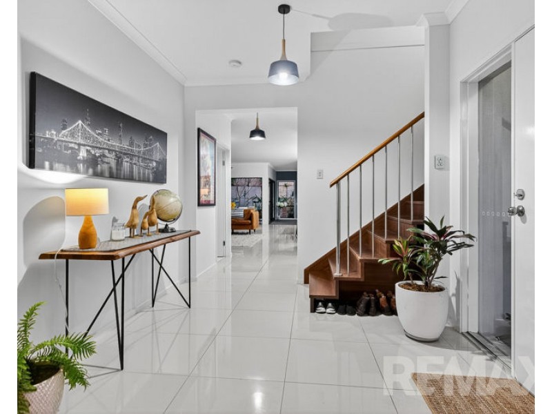 48 Caspian Parade, Warner QLD 4500