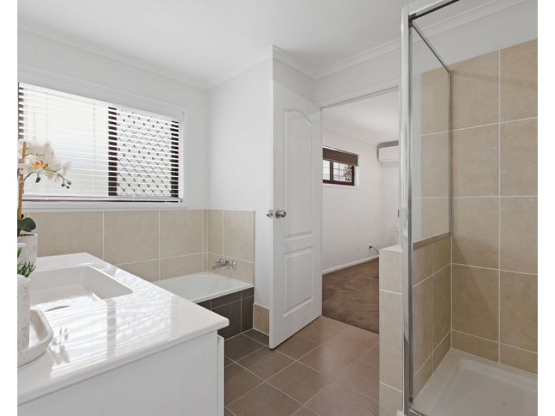 7 Sharon Court, Albany Creek QLD 4035