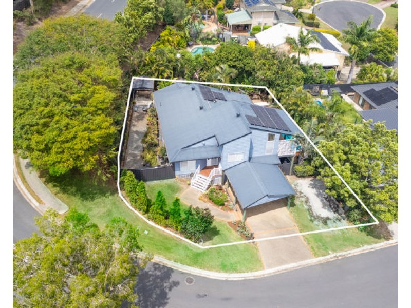 1 Marina Court, Eatons Hill QLD 4037