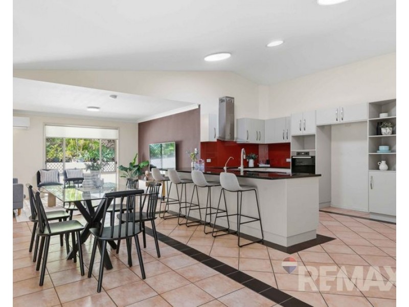 32 Stallone Circuit, Mcdowall QLD 4053
