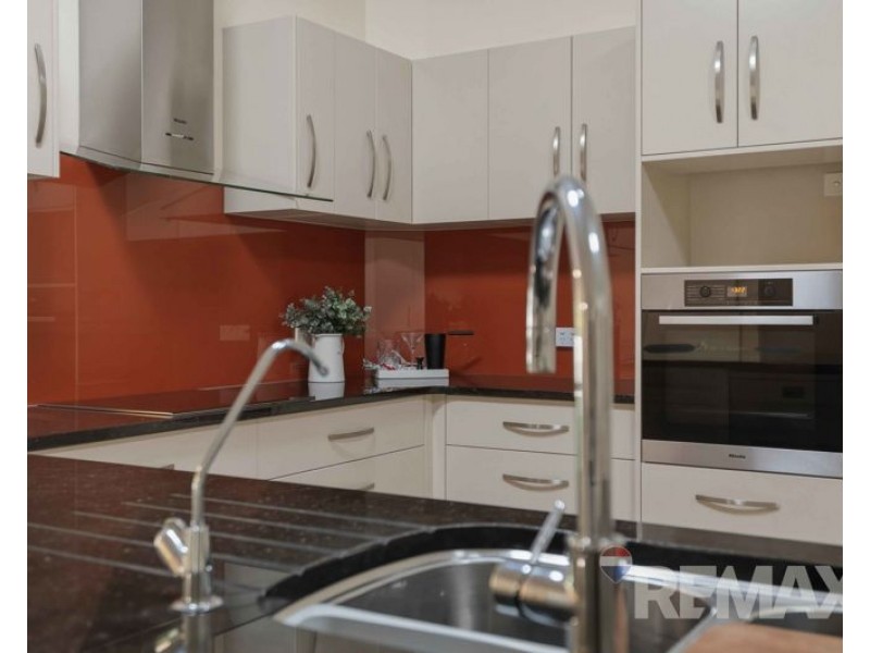 32 Stallone Circuit, Mcdowall QLD 4053