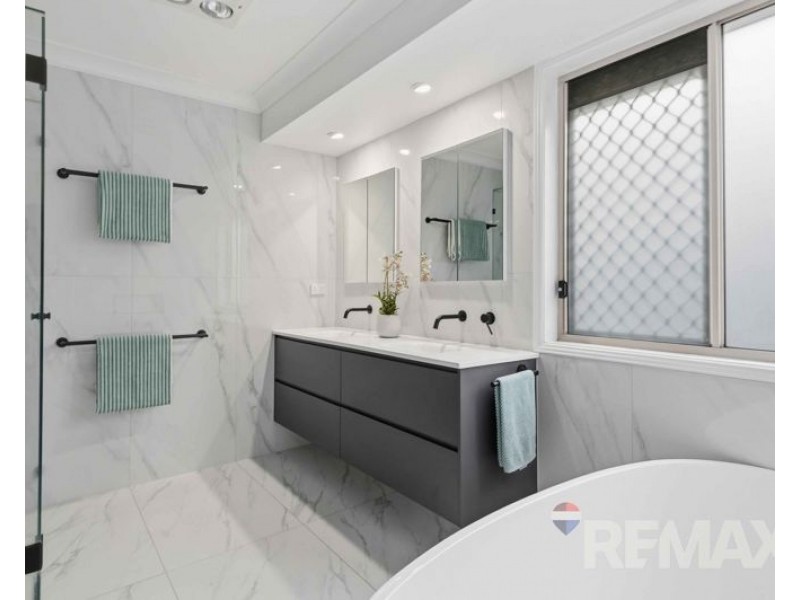 32 Stallone Circuit, Mcdowall QLD 4053
