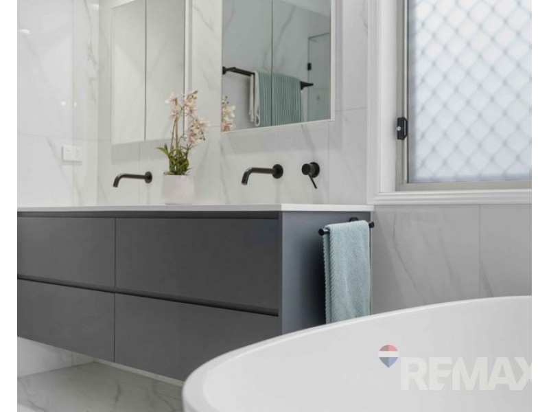 32 Stallone Circuit, Mcdowall QLD 4053