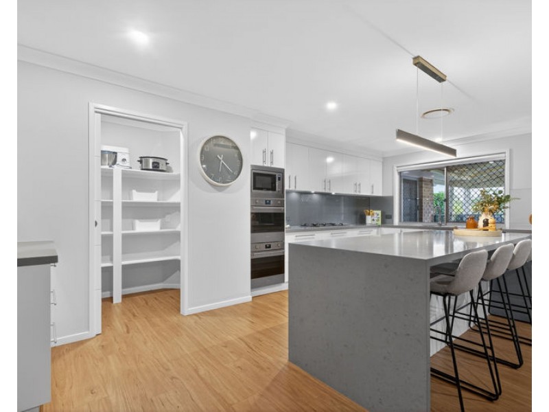 135 Albany Forest Drive, Albany Creek QLD 4035