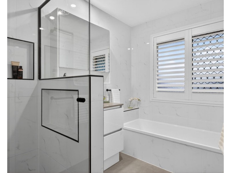 135 Albany Forest Drive, Albany Creek QLD 4035