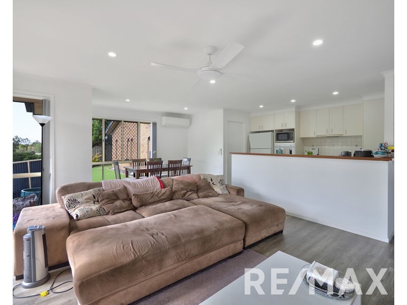 7 Cedar Close, Albany Creek QLD 4035