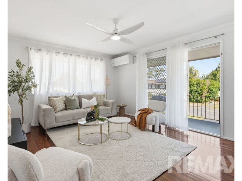 4 Eurobin Crescent, Ferny Hills QLD 4055