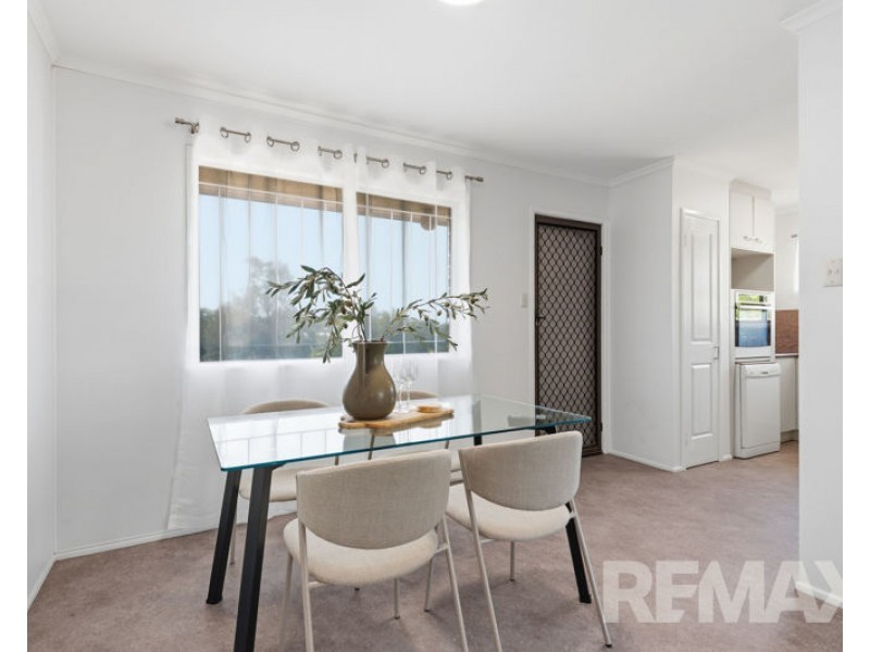 4 Eurobin Crescent, Ferny Hills QLD 4055