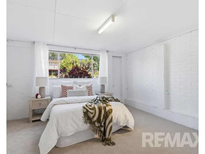 4 Eurobin Crescent, Ferny Hills QLD 4055