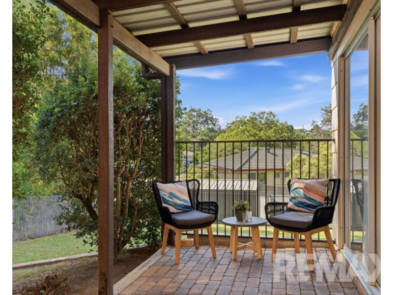 4 Eurobin Crescent, Ferny Hills QLD 4055