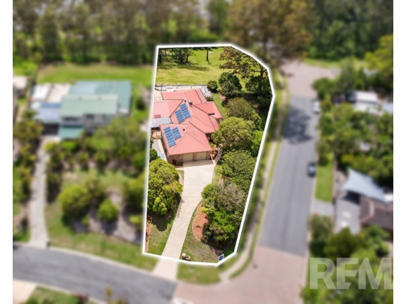 1 Listonia Drive, Albany Creek QLD 4035