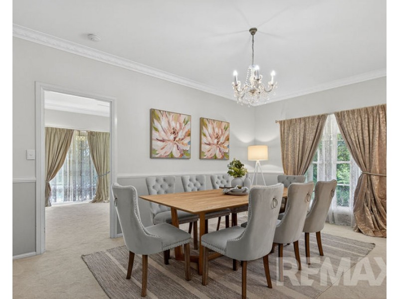 1 Listonia Drive, Albany Creek QLD 4035