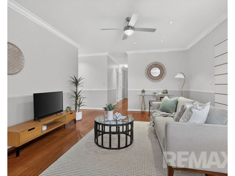 1 Listonia Drive, Albany Creek QLD 4035