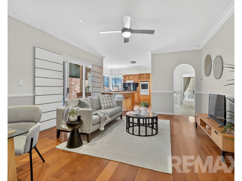 1 Listonia Drive, Albany Creek QLD 4035