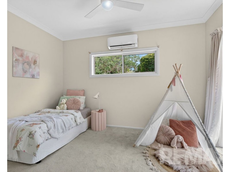 1 Listonia Drive, Albany Creek QLD 4035