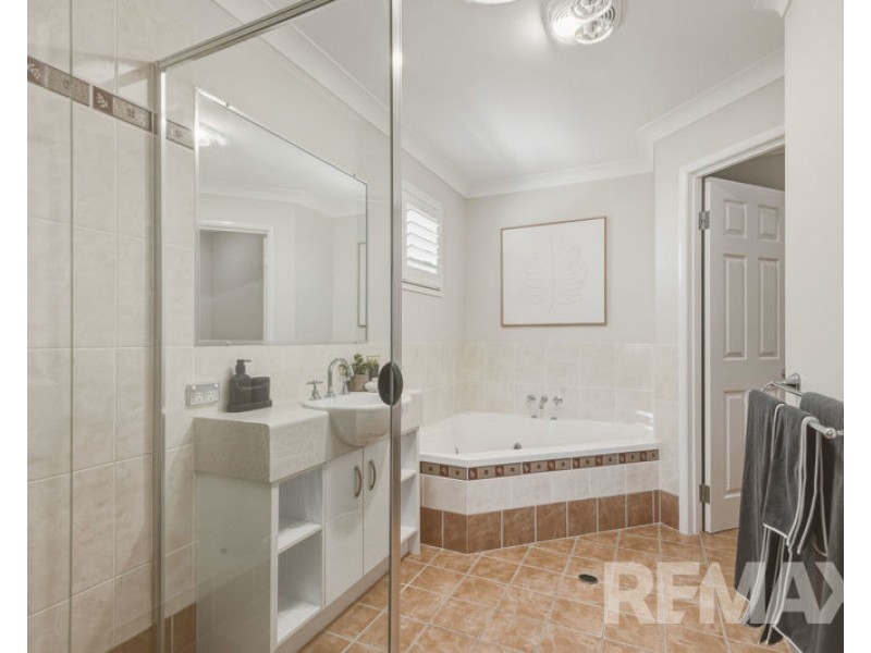 5 Champagne Court, Morayfield QLD 4506