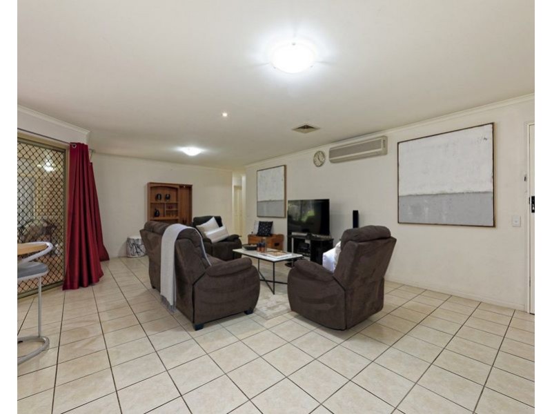 142 Saraband Drive, Eatons Hill QLD 4037