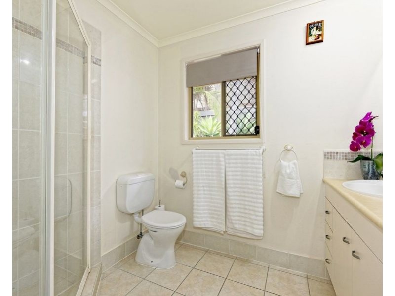 142 Saraband Drive, Eatons Hill QLD 4037