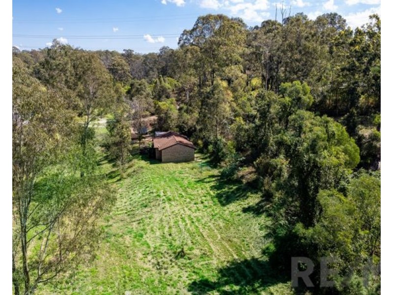 210 Eatons Crossing Road, Warner QLD 4500