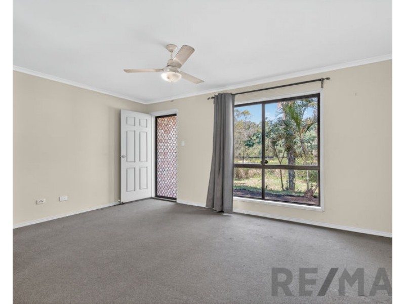 210 Eatons Crossing Road, Warner QLD 4500