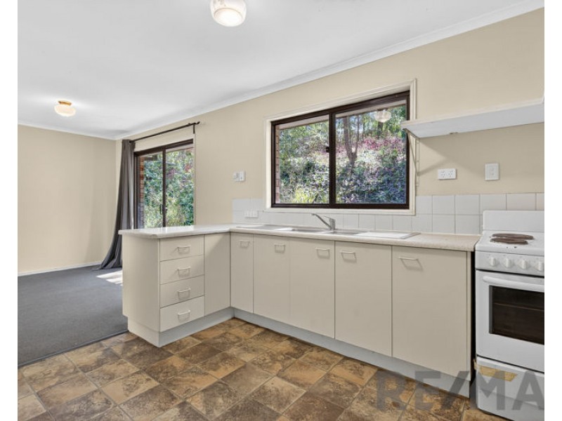 210 Eatons Crossing Road, Warner QLD 4500