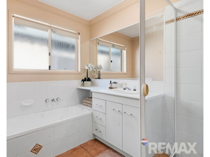 55 St James Street, Forest Lake QLD 4078