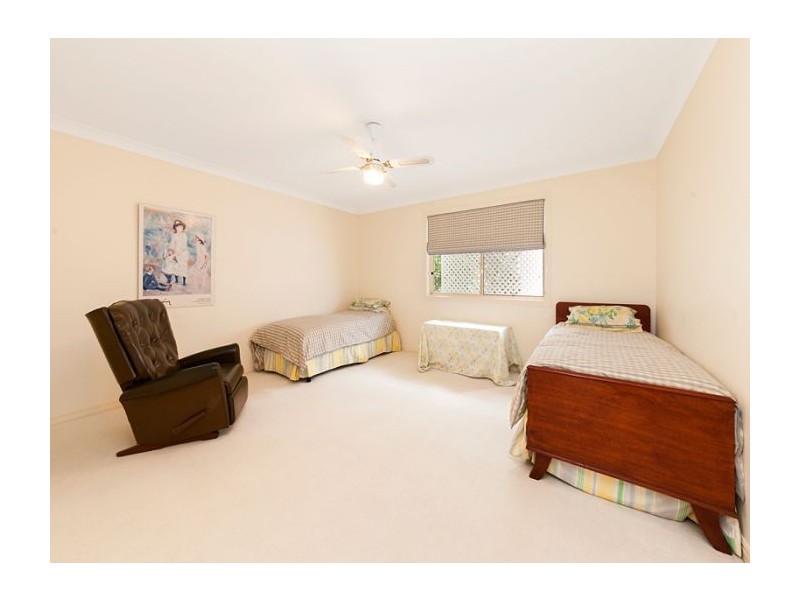 15 Pollux Avenue, Coorparoo QLD 4151