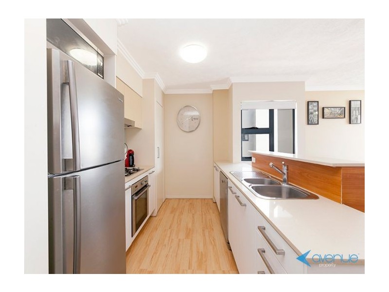 02 803 Stanley Street, Woolloongabba QLD 4102