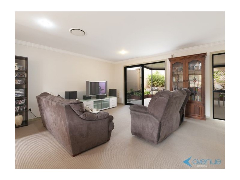 1/105 Oldfield Road, Sinnamon Park QLD 4073