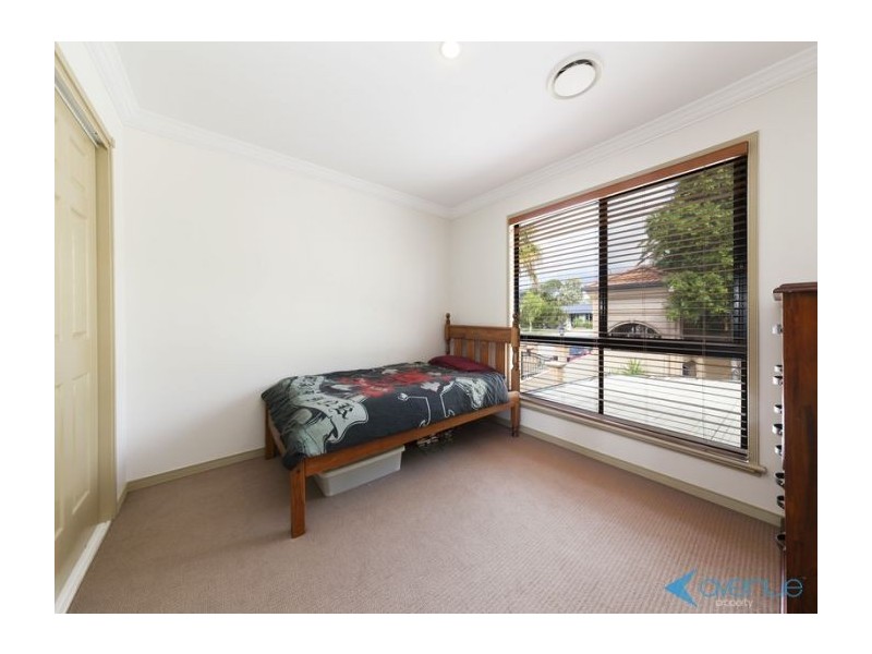 1/105 Oldfield Road, Sinnamon Park QLD 4073
