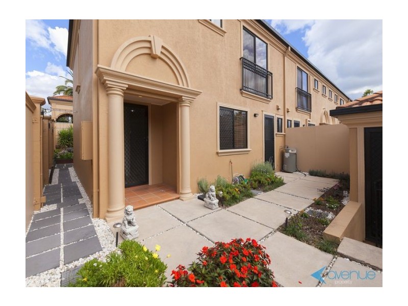 1/105 Oldfield Road, Sinnamon Park QLD 4073