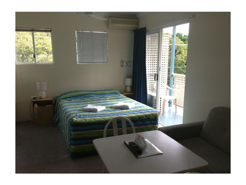 18/24 Tottenham Street, Woolloongabba QLD 4102