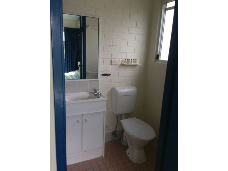 18/24 Tottenham Street, Woolloongabba QLD 4102