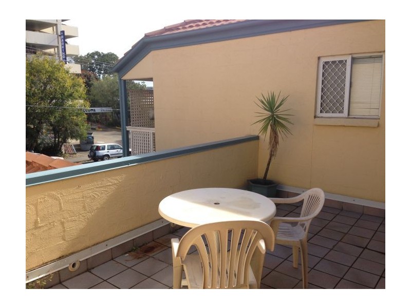 18/24 Tottenham Street, Woolloongabba QLD 4102