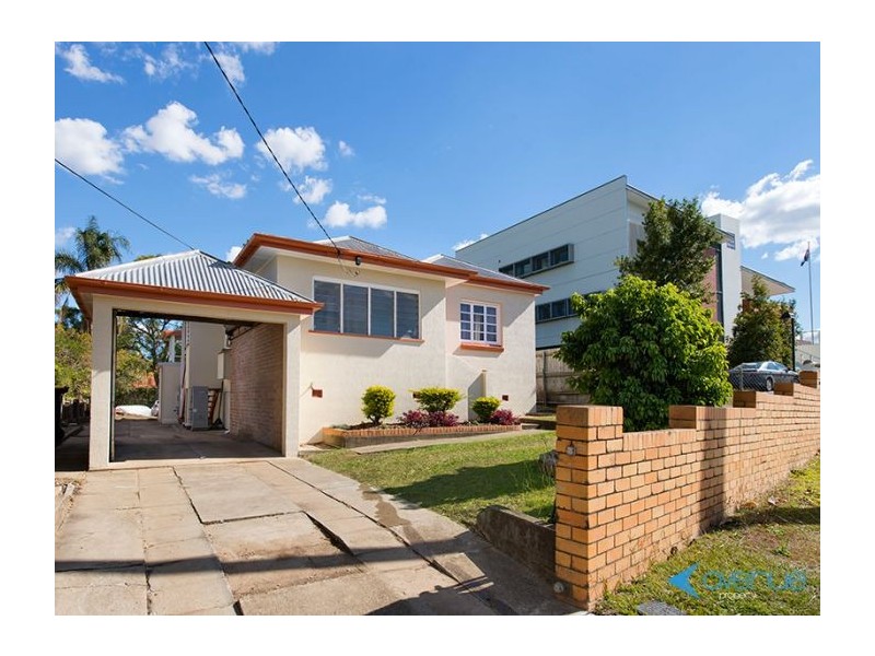 1031 Logan Road, Holland Park West QLD 4121