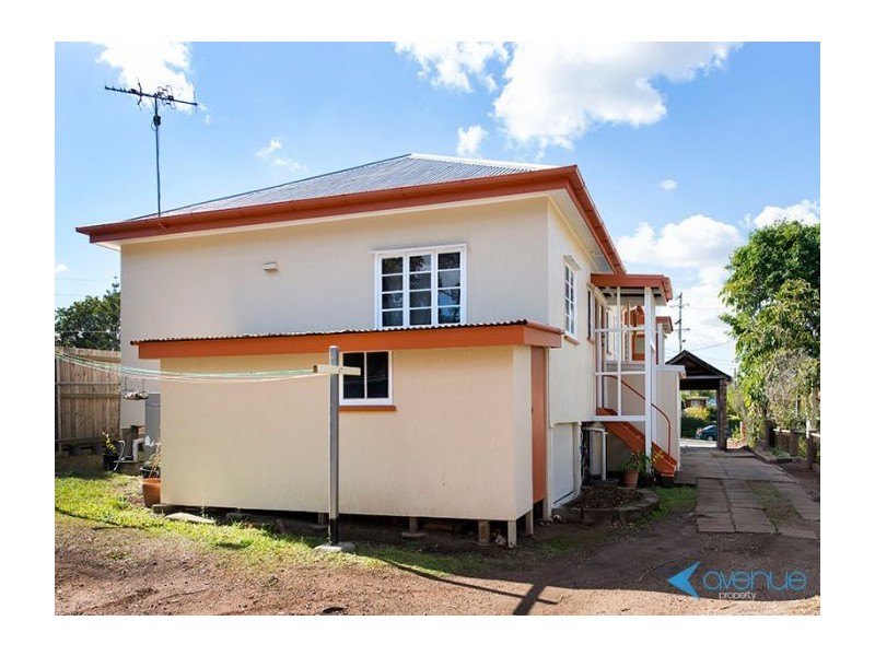 1031 Logan Road, Holland Park West QLD 4121