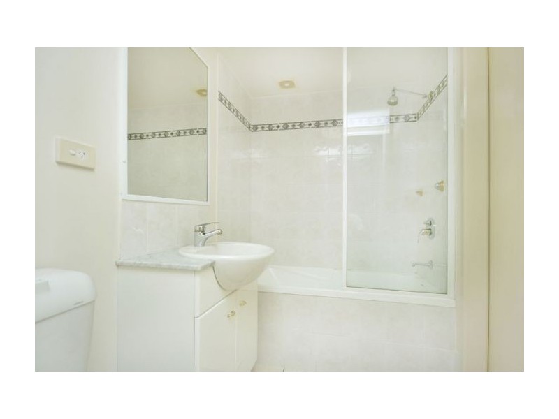 12/55 Harries Road, Coorparoo QLD 4151